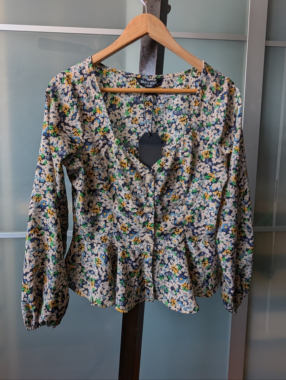 🔖NWT Brave Soul Floral Peplum Button-Front Multicolor Top Small
